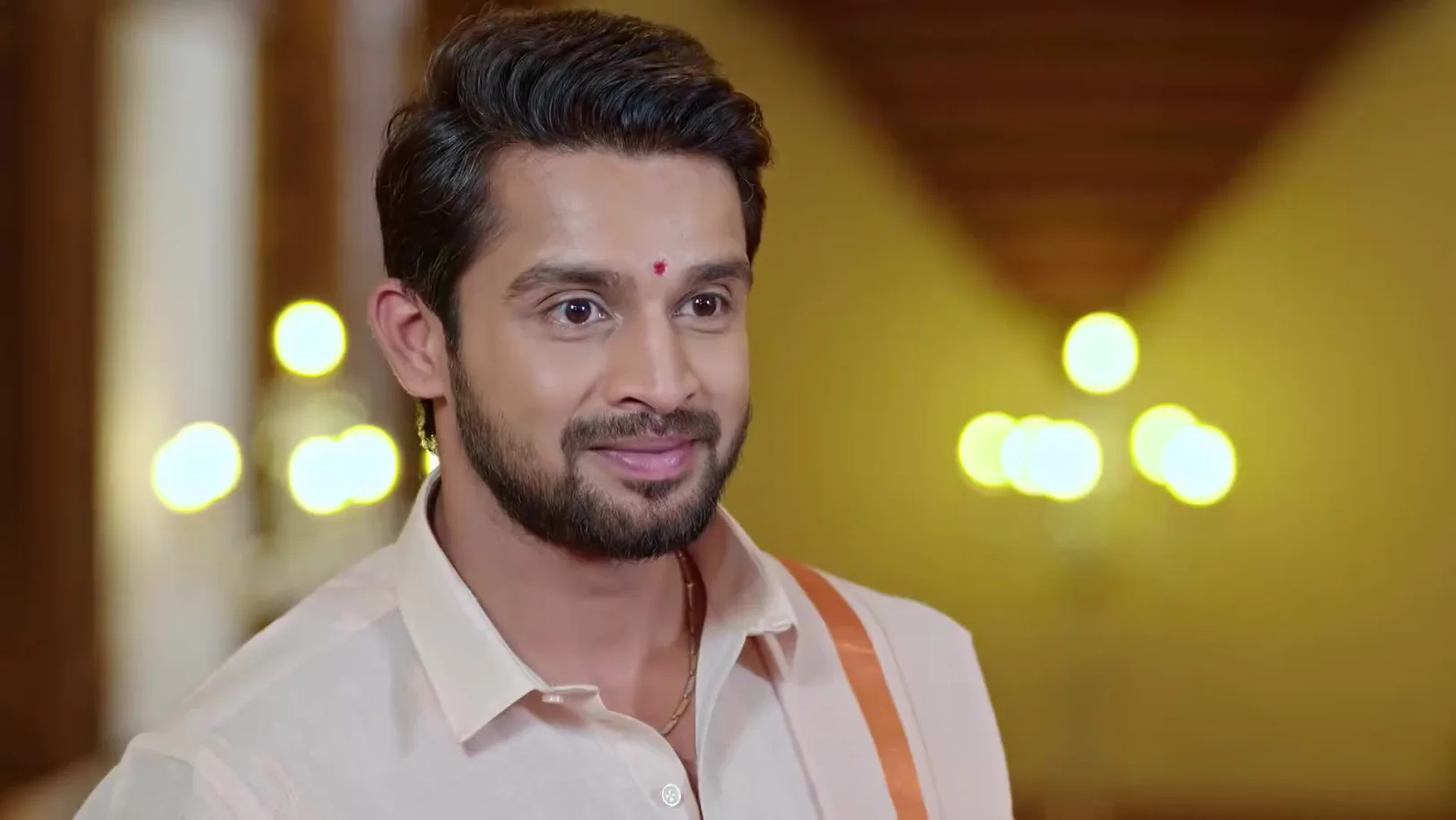 Shanthi and Nidhi Praise Nithya's Beauty 13th October 2025 Webisode