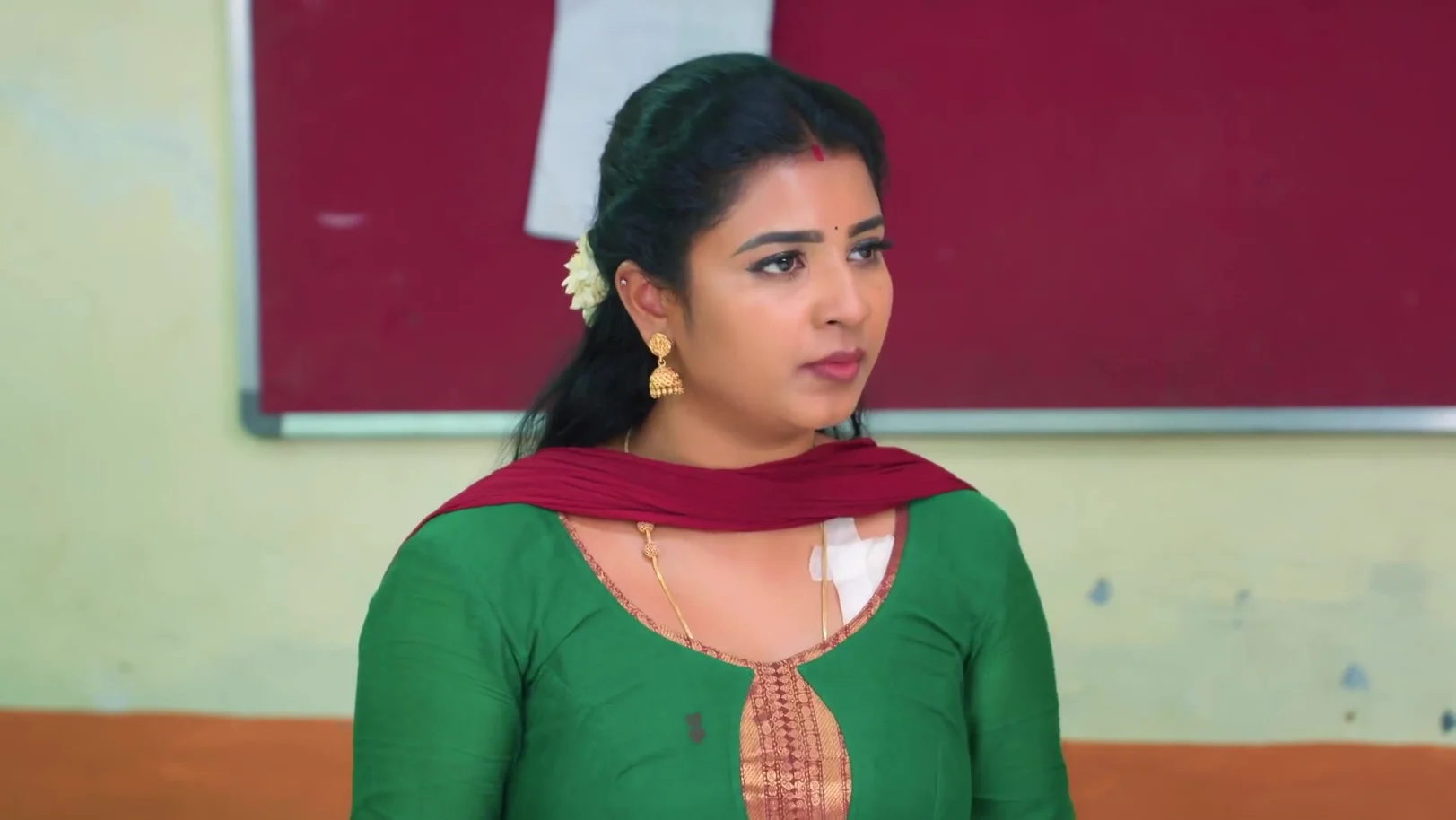 Durga Refuses to Listen to Raja 14th October 2025 Webisode