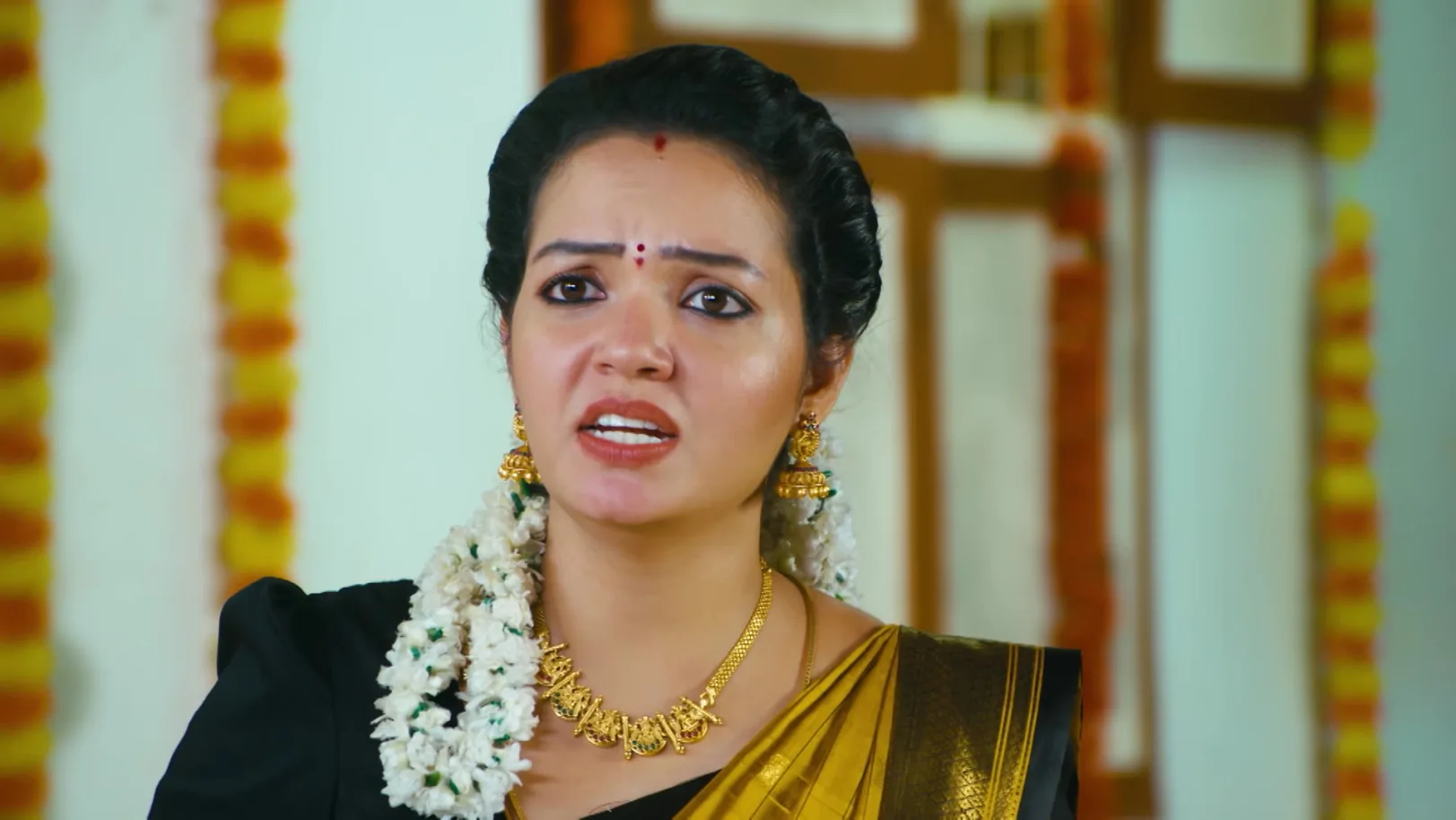 Sandhya Raagam - 18 October, 2025