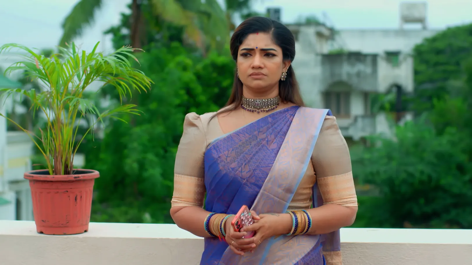 Karthigai Deepam - October 15, 2025 - Episode Spoiler