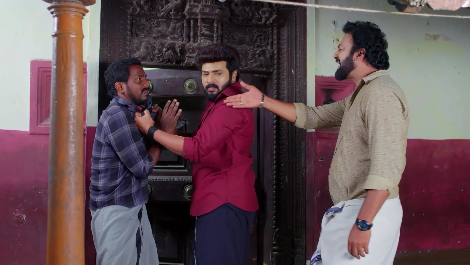 Karthigai Deepam - October 17, 2025 - Episode Spoiler