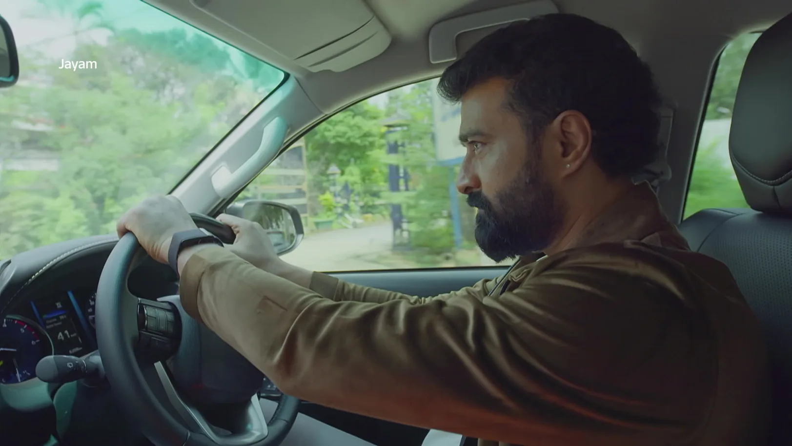Veeru Plans to Get Ganga Kidnapped - Jayam - Promo