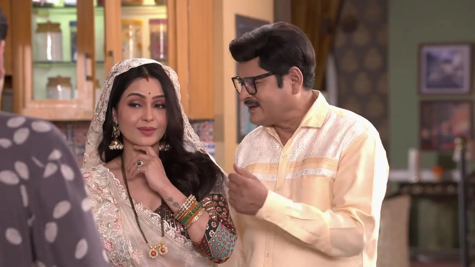 Vibhuti Makes Angoori His Juliet - Bhabi Ji Ghar Par Hai 