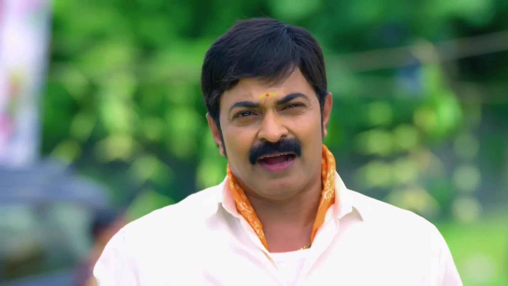 Manivannan Takes the Broker Away - Sandhya Raagam 