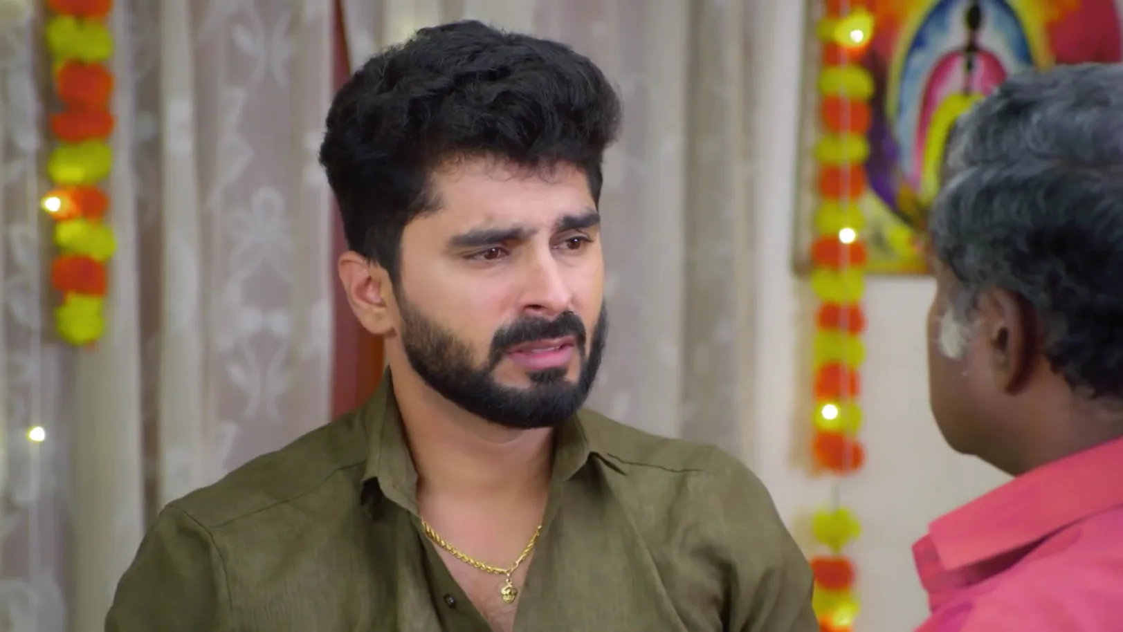 Mahalingam Slaps Saravanan - Sandhya Raagam 