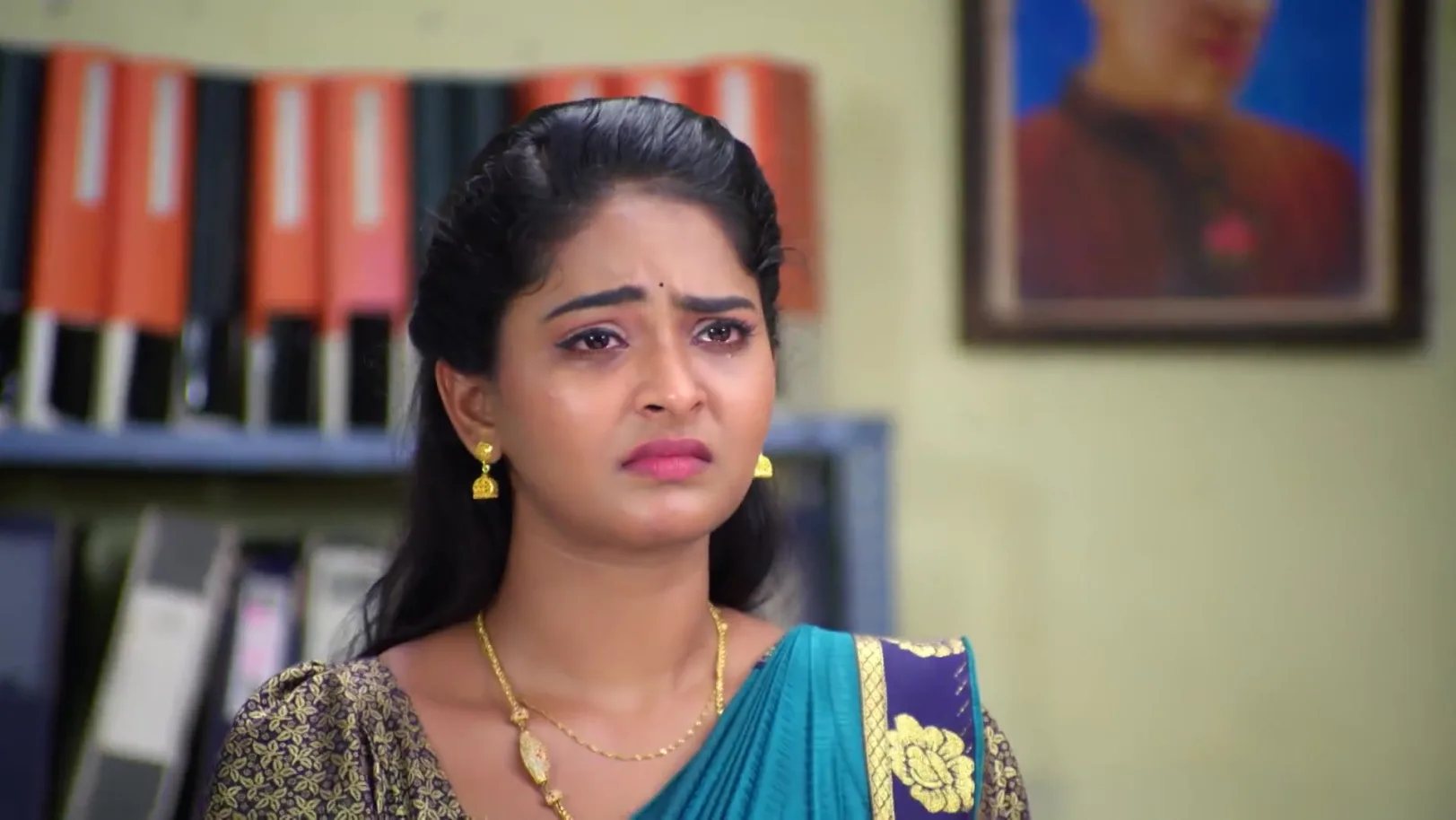 Dhanalakshmi Suspects Mahalingam - Sandhya Raagam 
