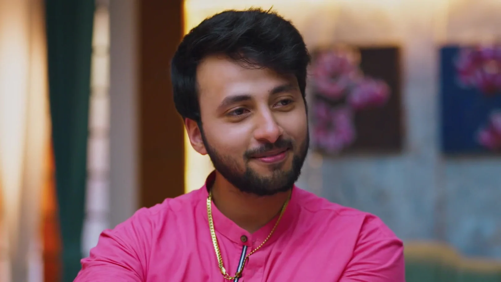 Siddhiraj's Surprise for Bhavana - Lakshmi Niwas 