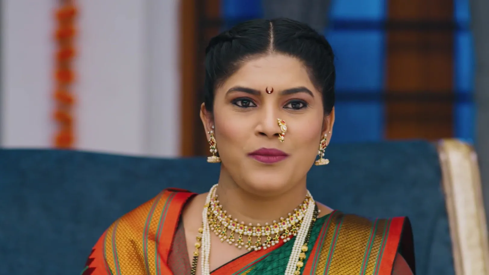 Aaji Questions Sinchana and Siddhiraj - Lakshmi Niwas 