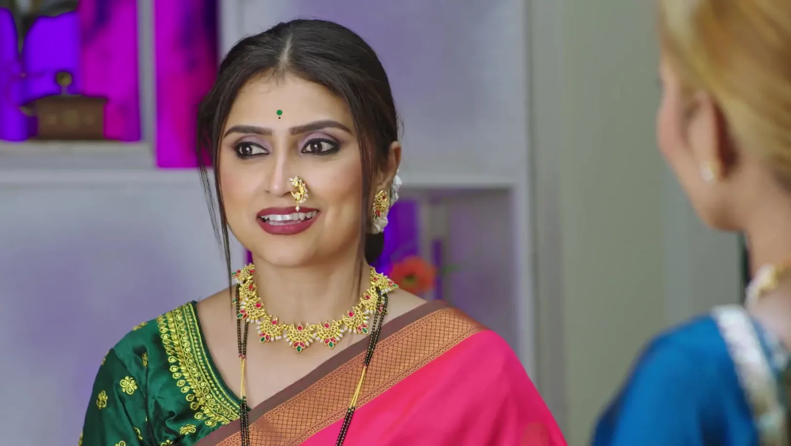 Disha Tells Damini about Pritam and Priya - Paaru Disha Tells Damini about Pritam and Priya - Paaru