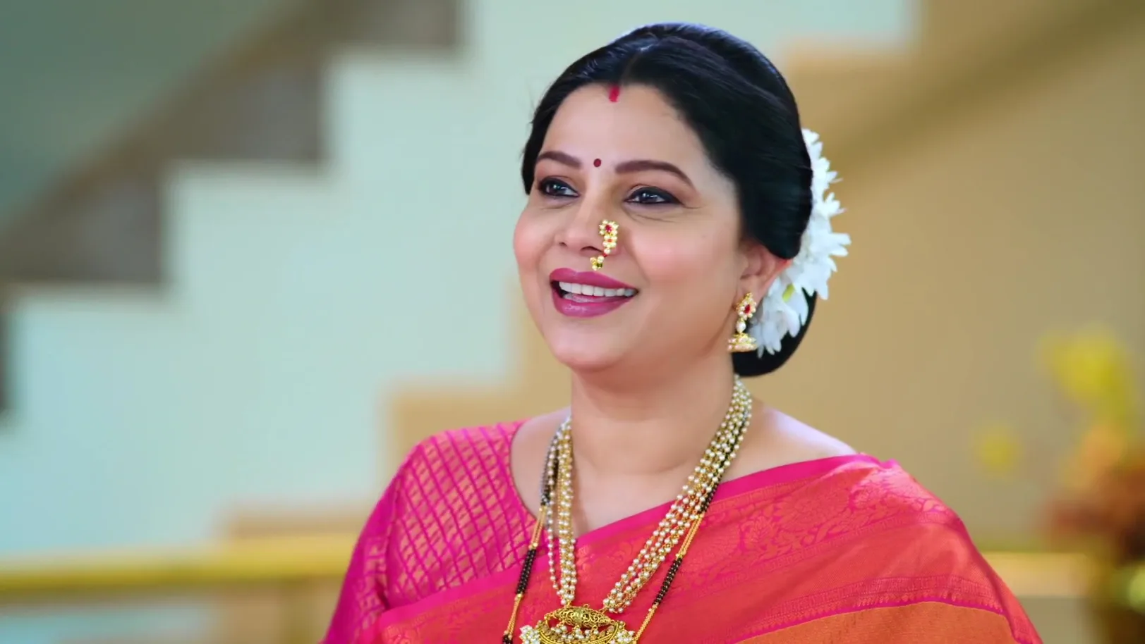 Chandrakant's Padwa Gift to Tilottama - Savalyachi Janu Savali  Chandrakant's Padwa Gift to Tilottama - Savalyachi Janu Savali