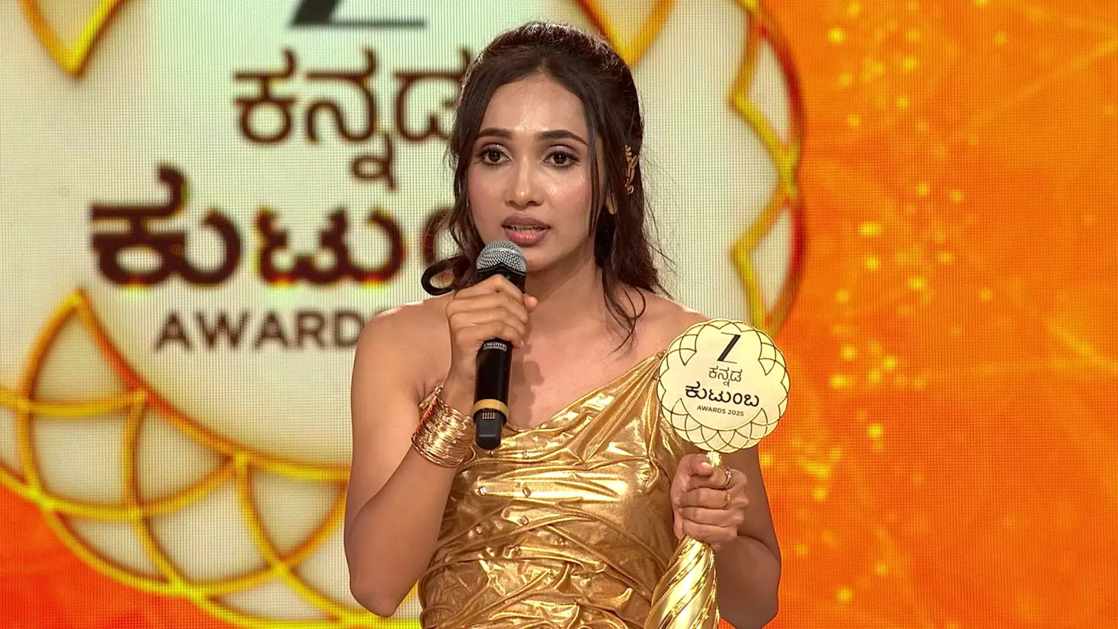 Clip 16 - ZEE Kutumba Awards 2025 