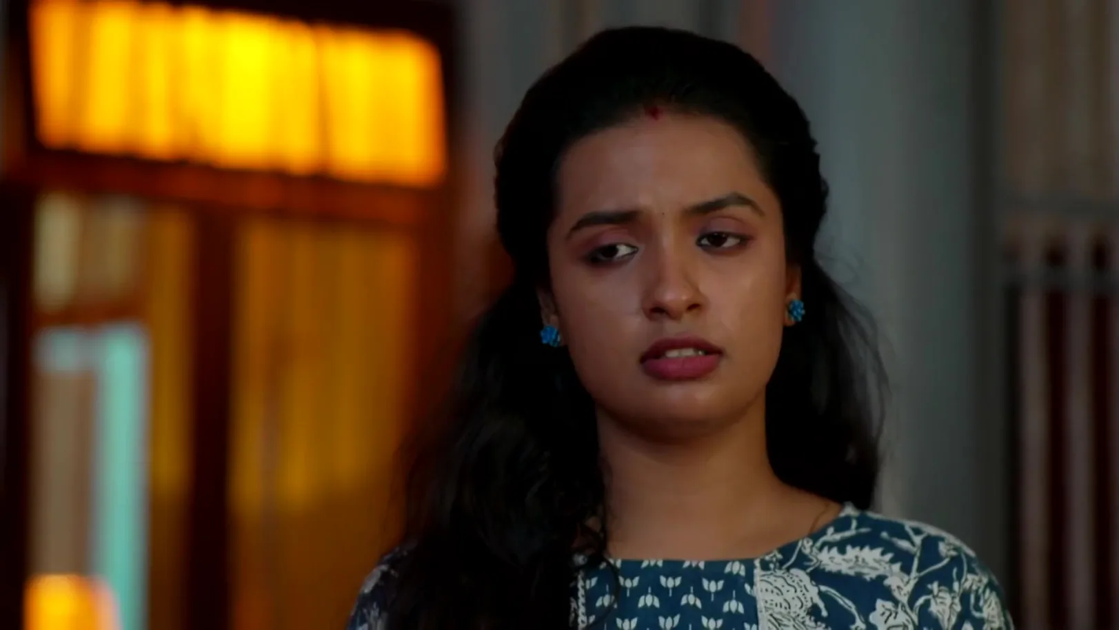 Shalini Scolds Pappi - Kudumbashree Sharada Shalini Scolds Pappi - Kudumbashree Sharada