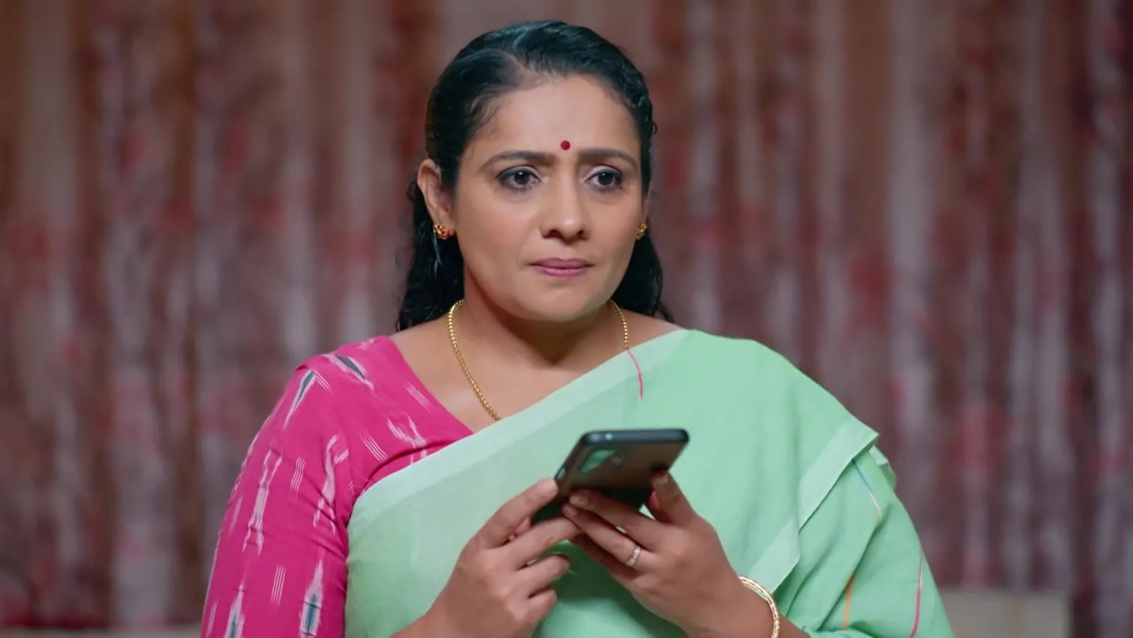 Harishankar's Assurance to Sujatha - Madhura Nombara Kattu Harishankar's Assurance to Sujatha - Madhura Nombara Kattu