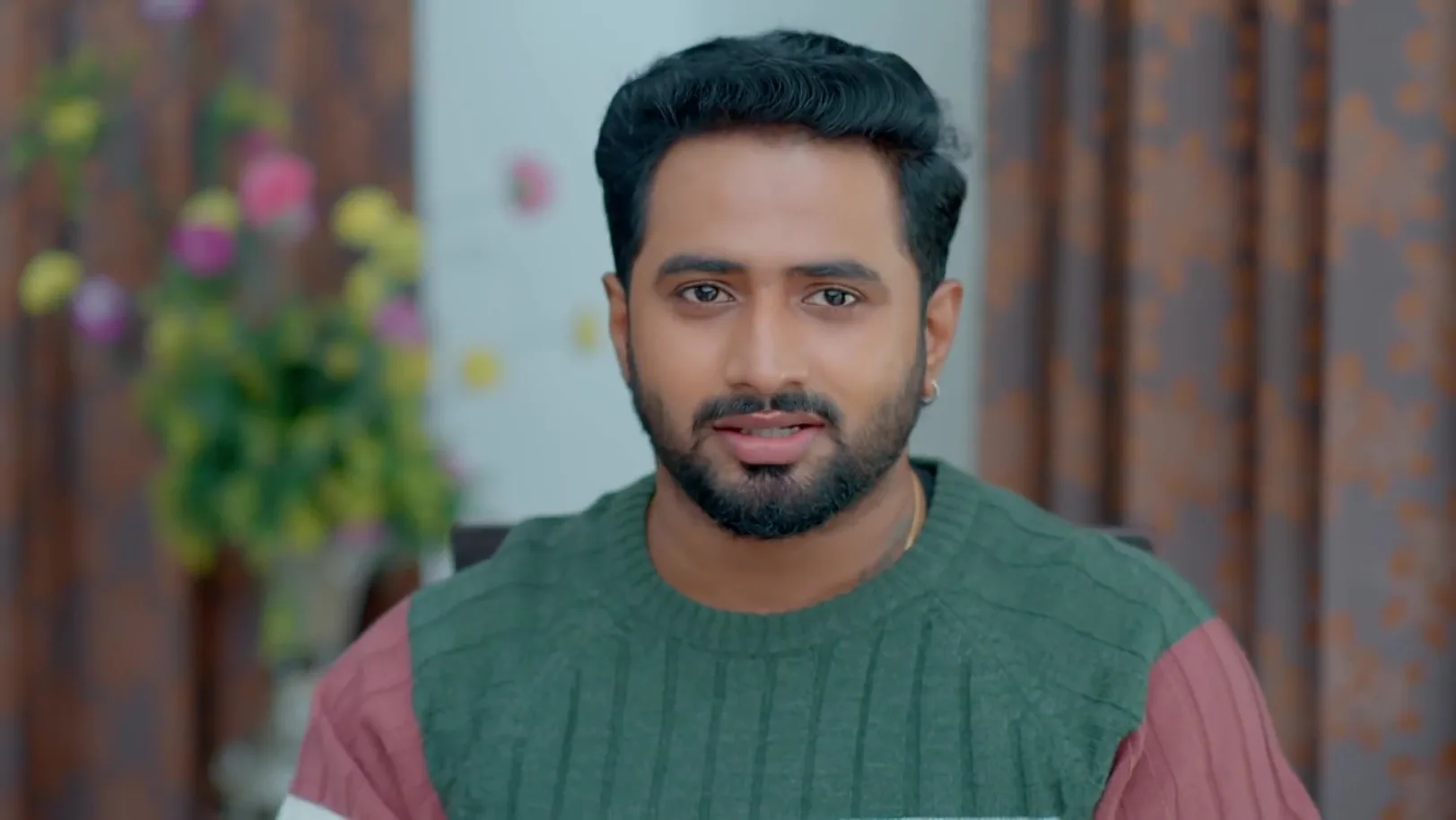 Jagan and Vandana Are Being Watched - Manathe Kottaram Jagan and Vandana Are Being Watched - Manathe Kottaram