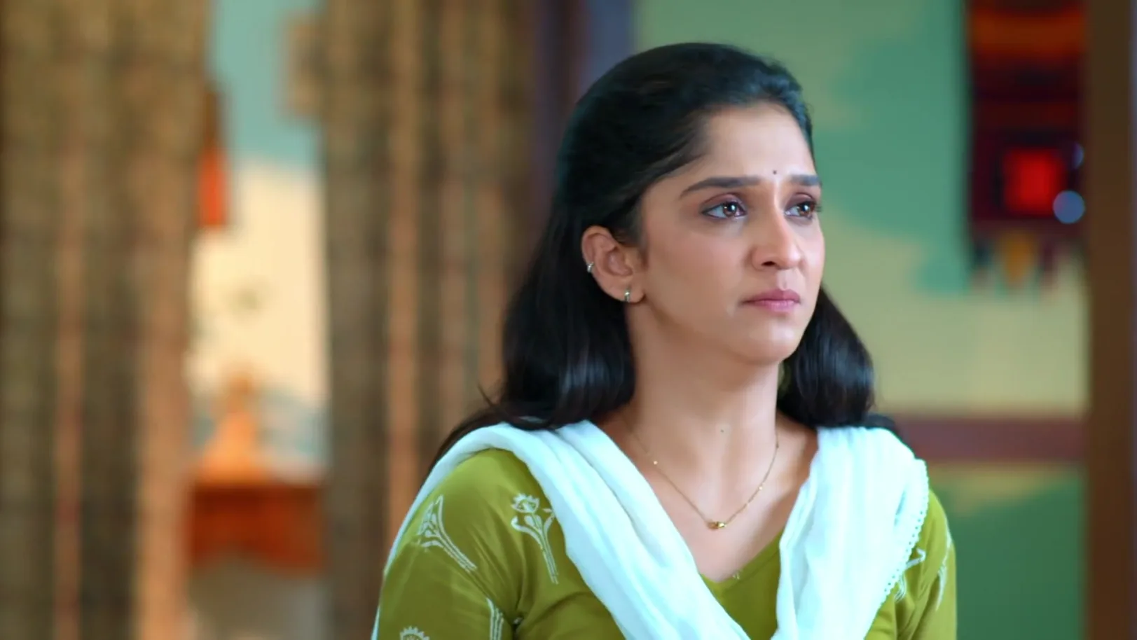 Taarini Panics as the Jewellery Goes Missing 27th October 2025 Webisode Taarini Panics as the Jewellery Goes Missing 27th October 2025 Webisode