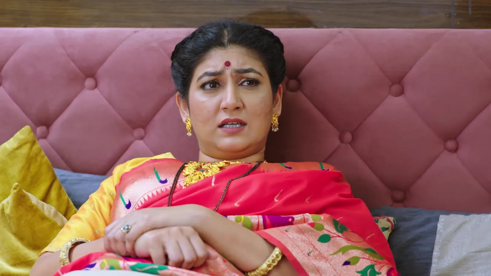 Ahilya Devi Blames Paaru - Paaru Ahilya Devi Blames Paaru - Paaru