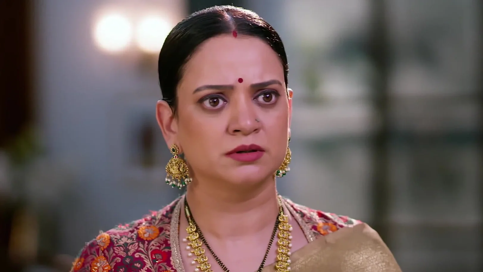 The Mud-Smeared Maya Comes Before Everyone - Tula Japnar Aahe The Mud-Smeared Maya Comes Before Everyone - Tula Japnar Aahe