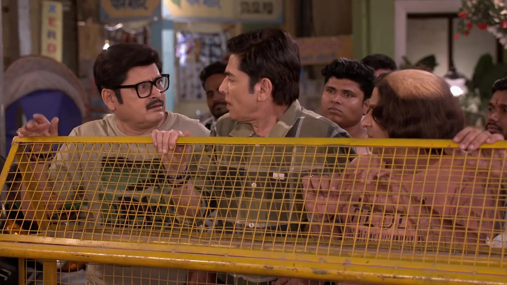 Will Happu Fulfil Sher Khan's Demands? - Bhabi Ji Ghar Par Hai 