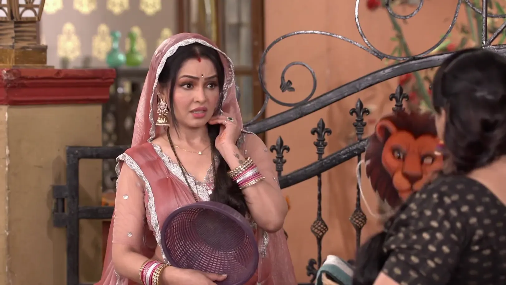 Sher Khan's Magic Works on Women - Bhabi Ji Ghar Par Hai 