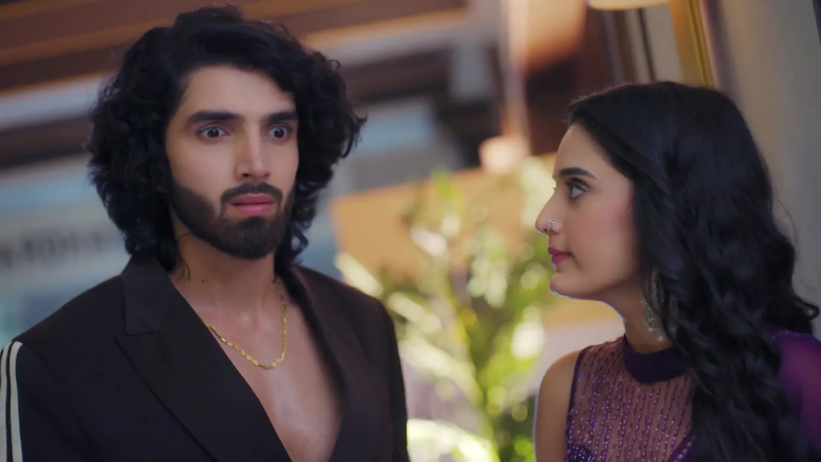 Viren Gets Upset Seeing Raghav with Reet - Jaane Anjaane Hum Mile 