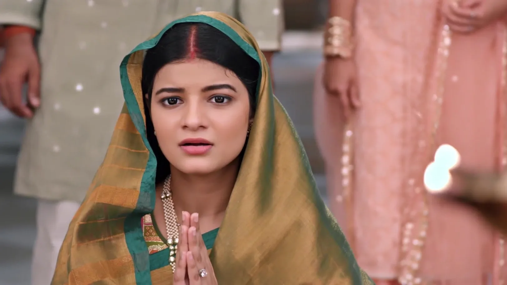 Saru's Plan to Get Tara to Join the Puja - Saru 