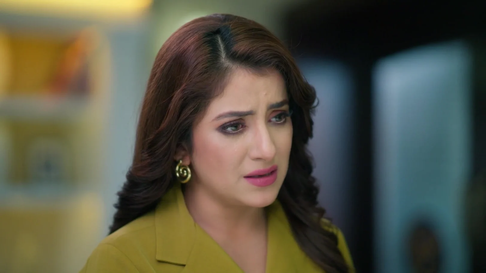 Meera Pours Her Heart Out to Aryavardhan - Tumm Se Tumm Tak 