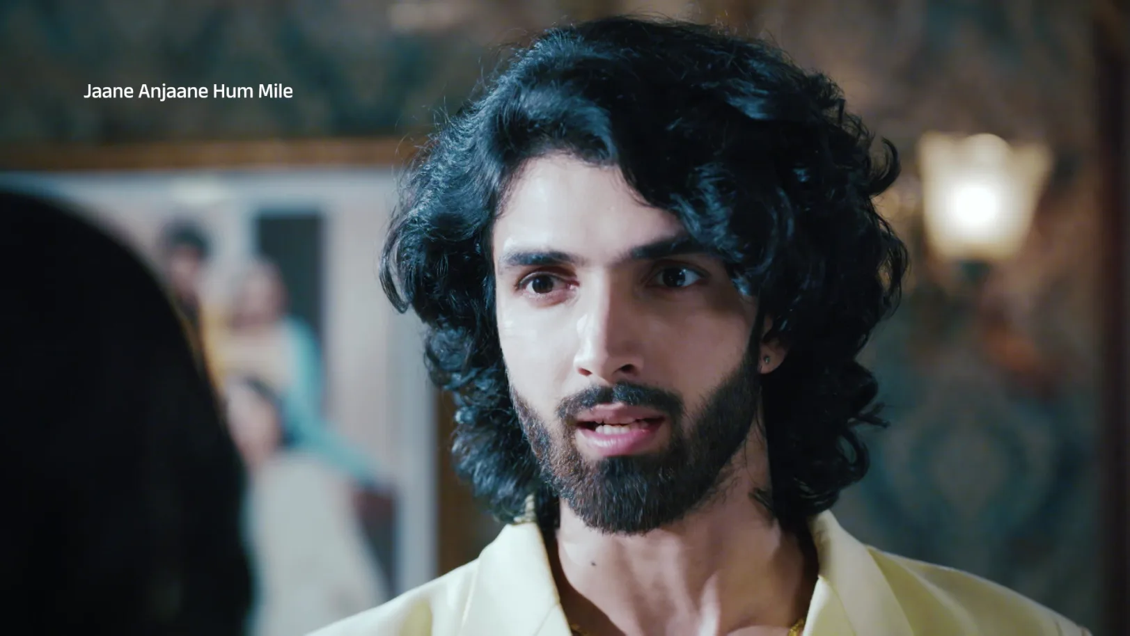 Reet and Raghav point guns at themselves - Jaane Anjaane Hum Mile - Promo