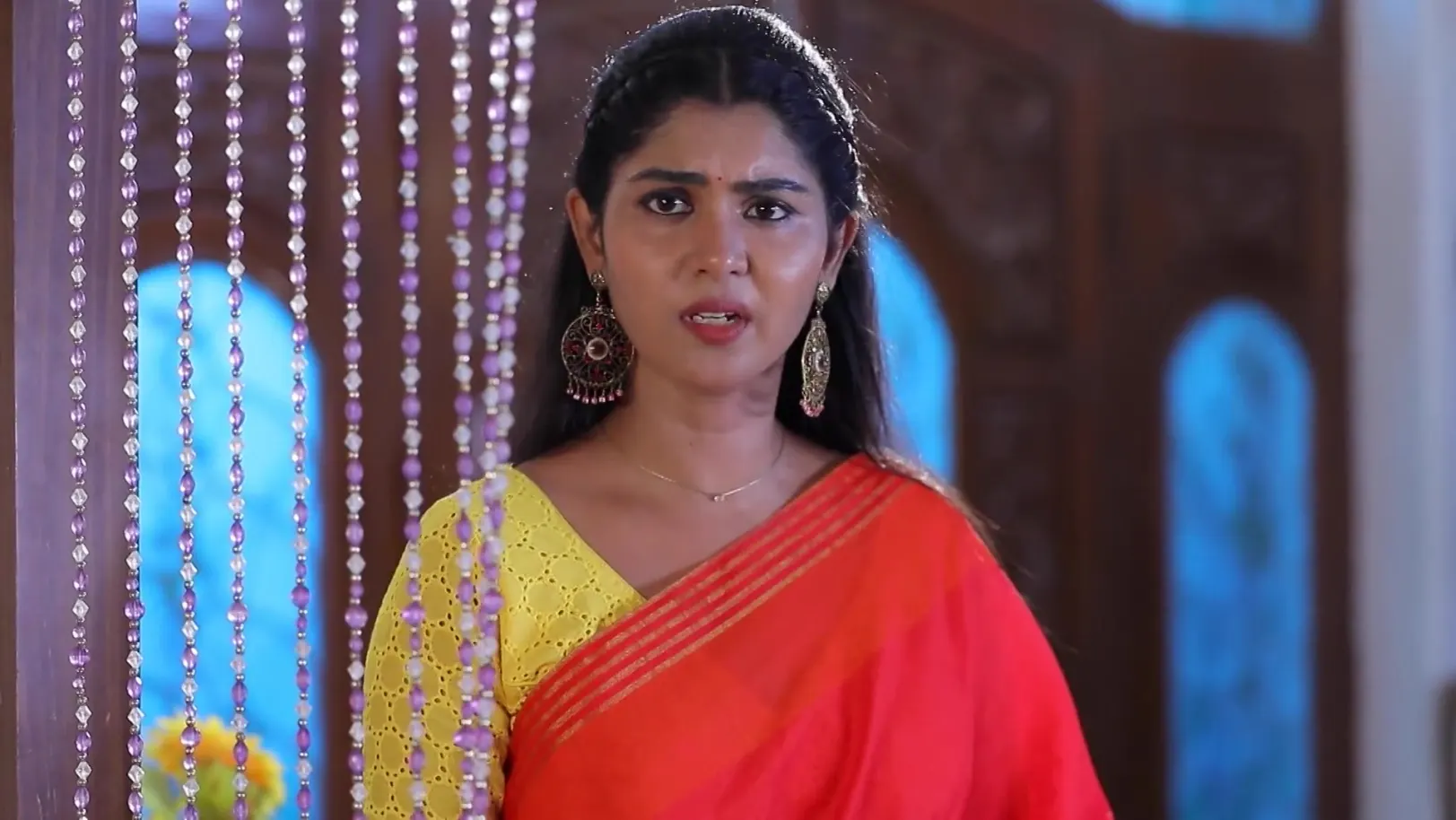 Siva's Concern for Thulasi - Mounam Pesiyadhe 