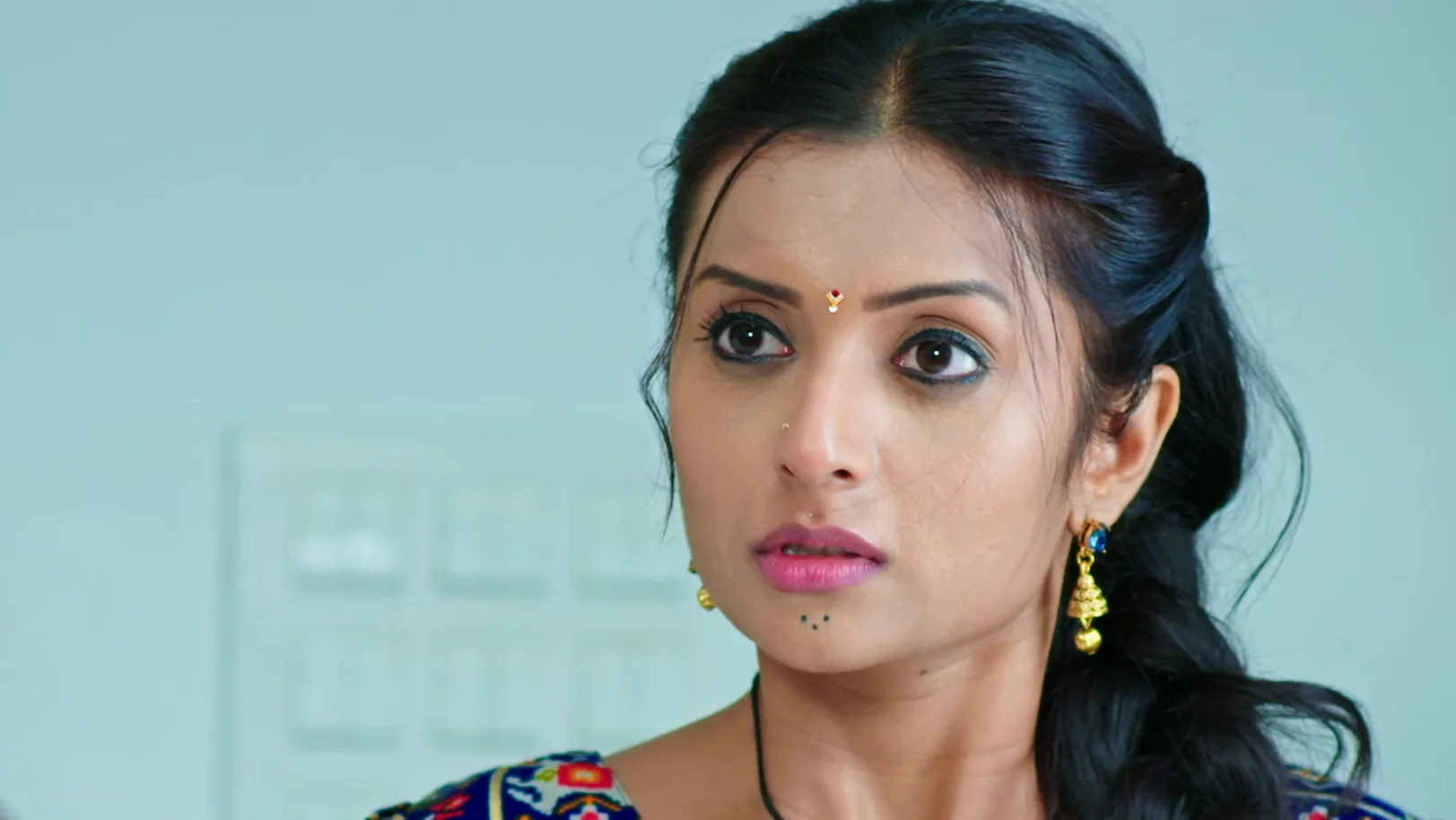 Shravani Stops Savitri from Ending Her Life - Shravani Subramanya - Promo Shravani Stops Savitri from Ending Her Life - Shravani Subramanya - Promo