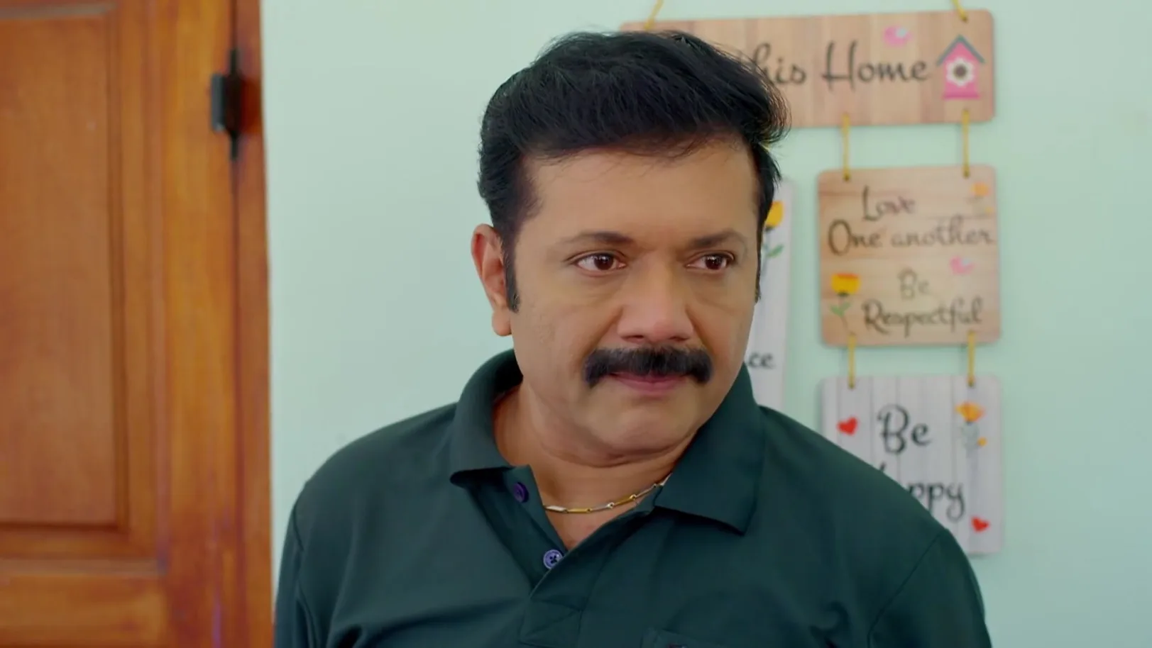 Madhavan Advises Chandrika 4th November 2025 Webisode Madhavan Advises Chandrika 4th November 2025 Webisode