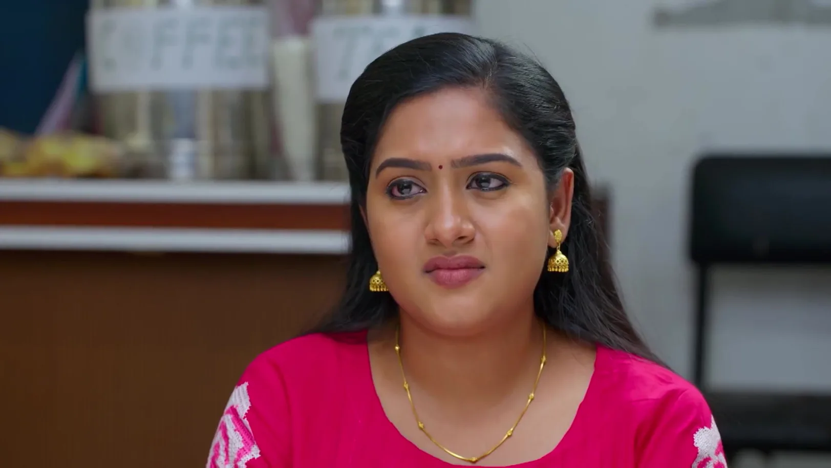 Indhu Reassures Deepa 3rd November 2025 Webisode