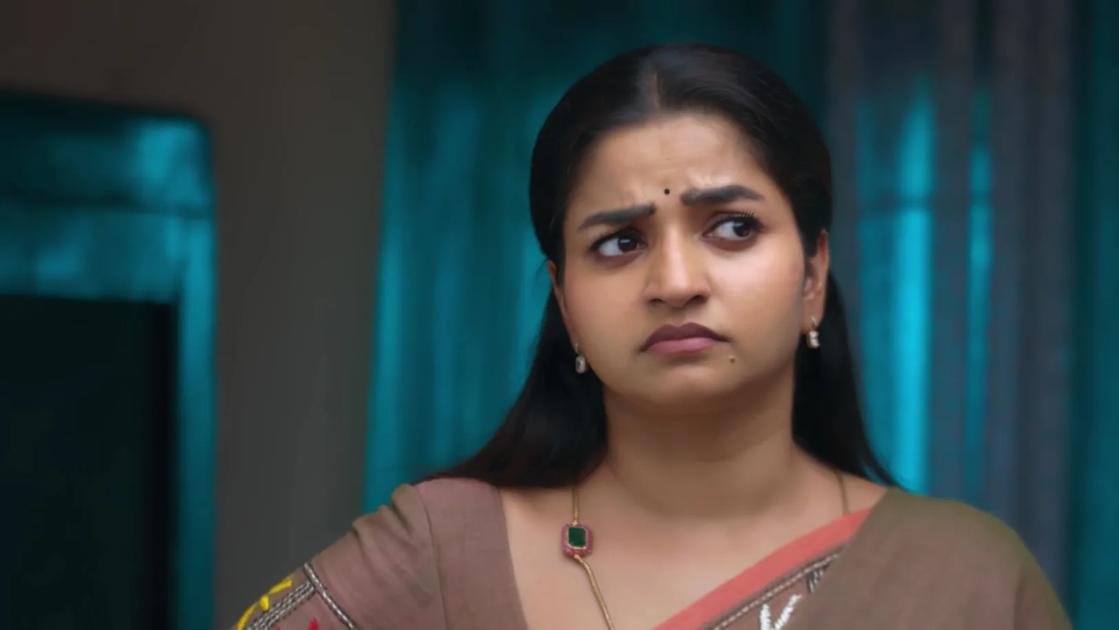 Anna - 09 November, 2025