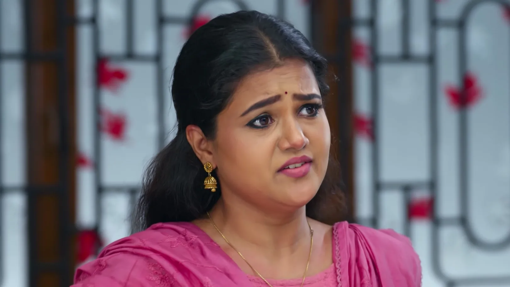 Chinnan Siru Kiliye - November 06, 2025 - Episode Spoiler