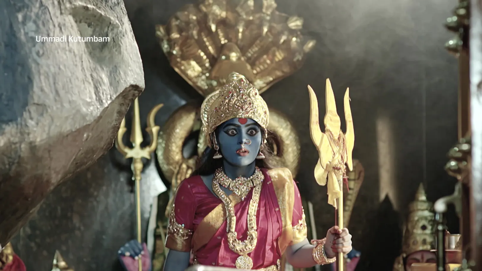 Sharanya Disguises as a Goddess - Ummadi Kutumbam - Promo Sharanya Disguises as a Goddess - Ummadi Kutumbam - Promo