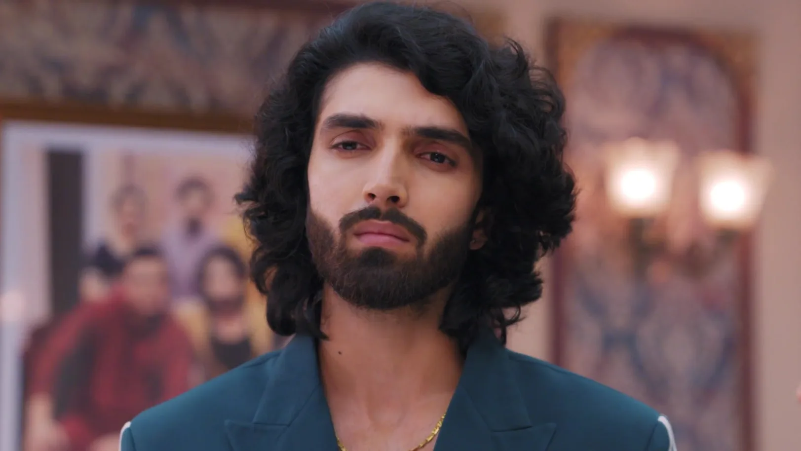 Raghav Opposes Sharda's Words - Jaane Anjaane Hum Mile 