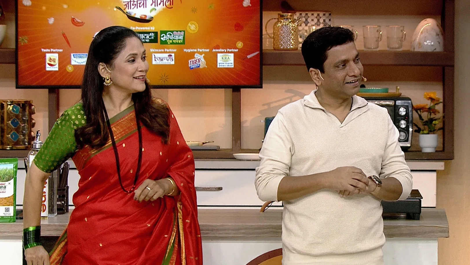 Amhi Sare Khavaiyee – Jodicha Mamla - November 04, 2025 - Episode Spoiler Amhi Sare Khavaiyee – Jodicha Mamla - November 04, 2025 - Episode Spoiler