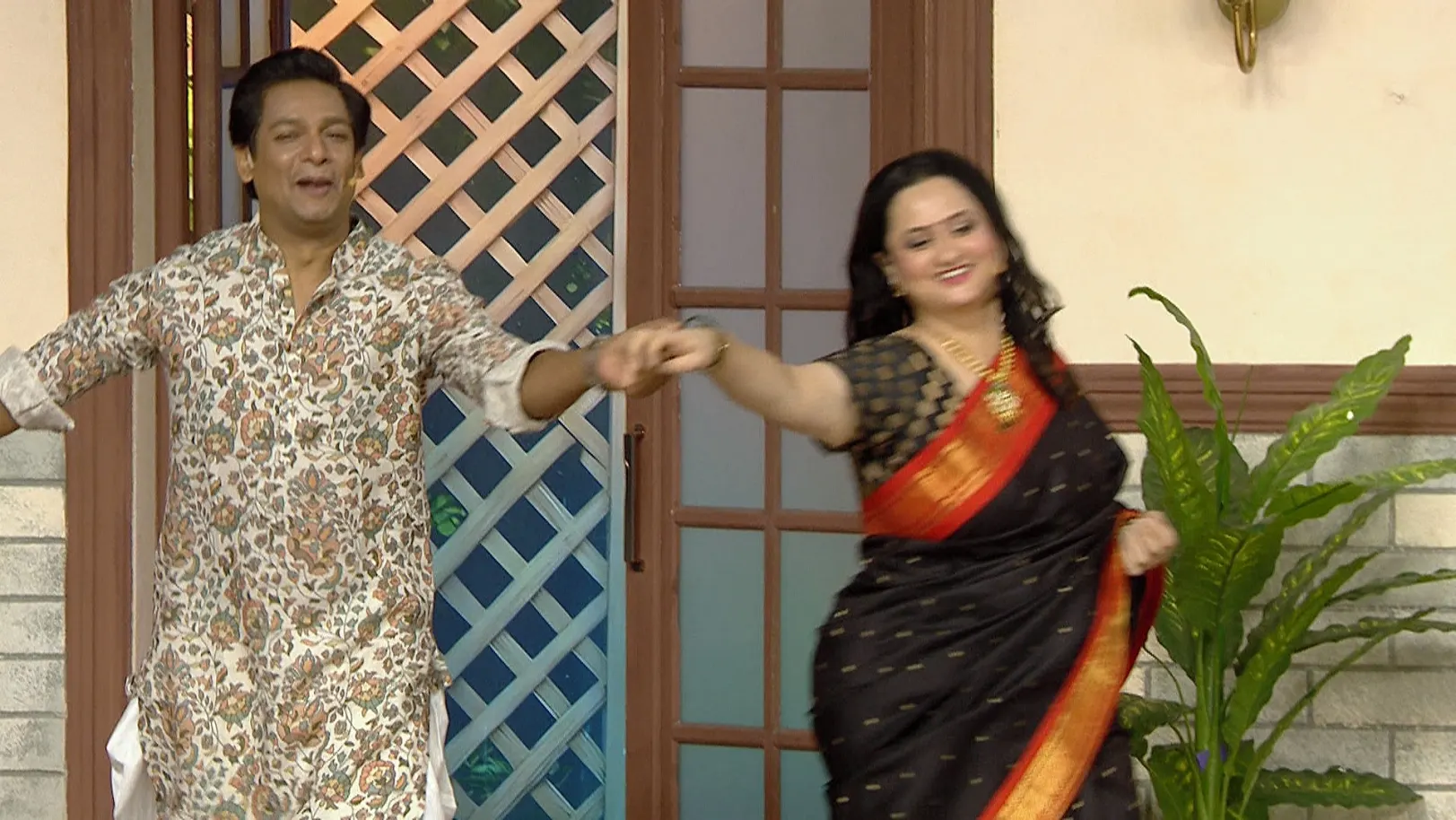 Amhi Sare Khavaiyee – Jodicha Mamla - November 05, 2025 - Episode Spoiler Amhi Sare Khavaiyee – Jodicha Mamla - November 05, 2025 - Episode Spoiler