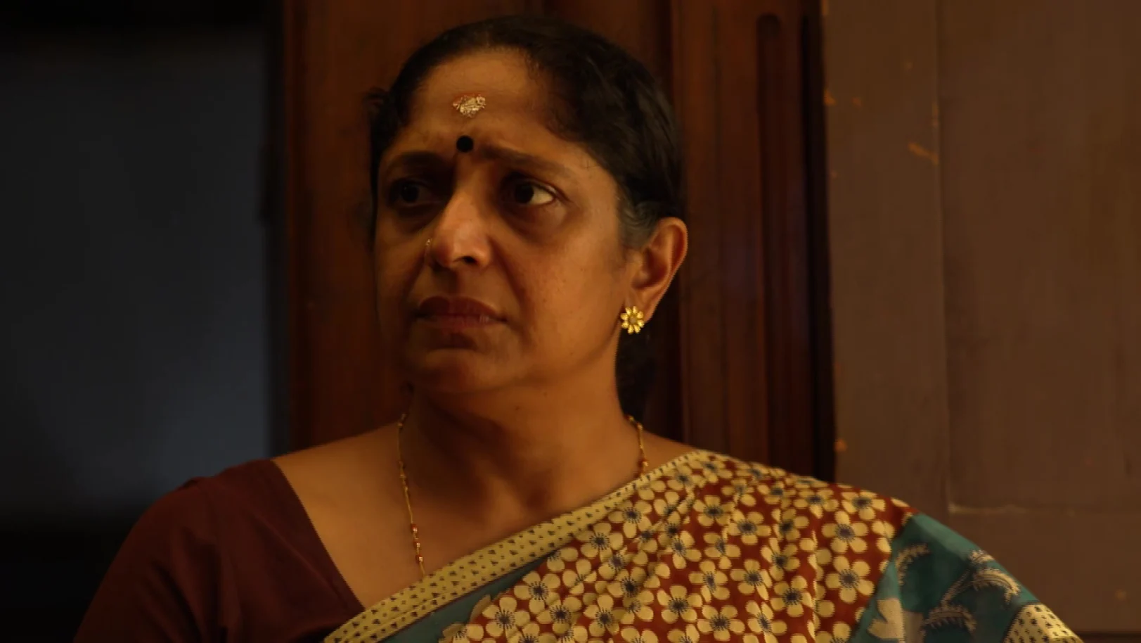 Kudumbashree Sharada - November 14, 2025 - Episode Spoiler