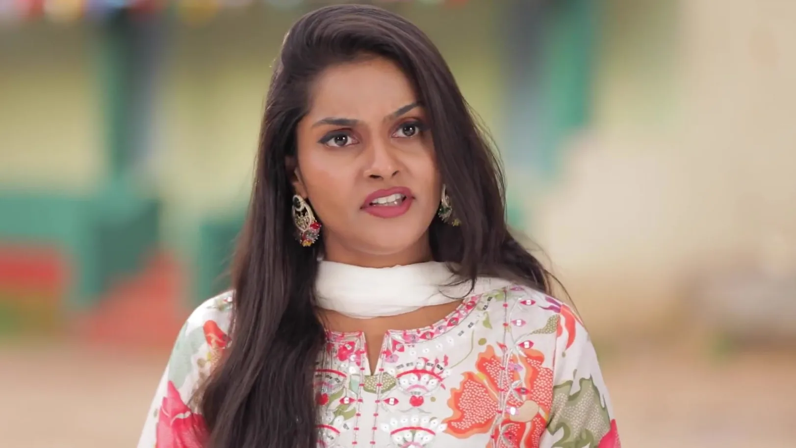 Bharathi Confronts Mithra - Idhayam Bharathi Confronts Mithra - Idhayam