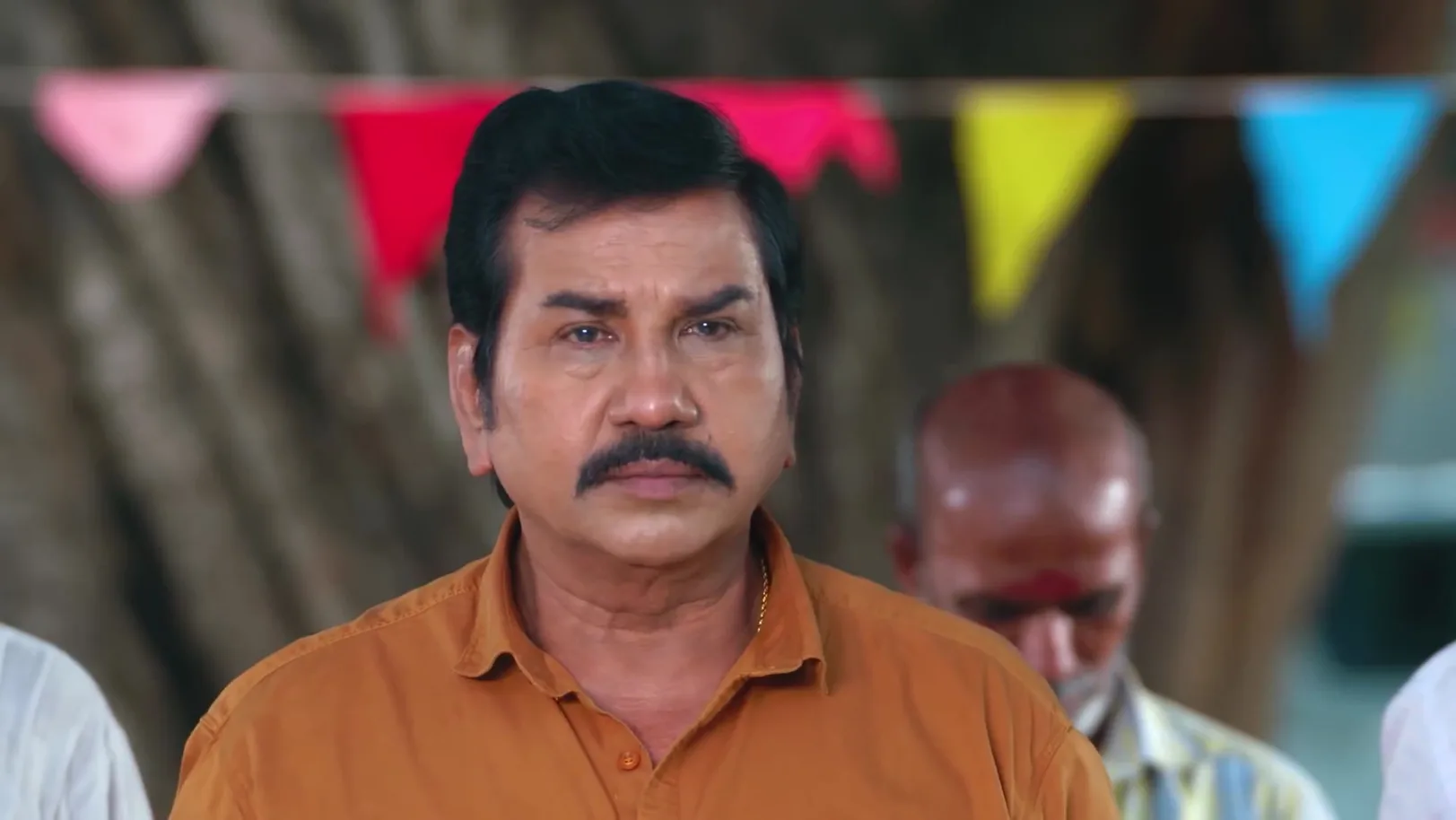 Gurumurthy is Arrested - Karthigai Deepam 