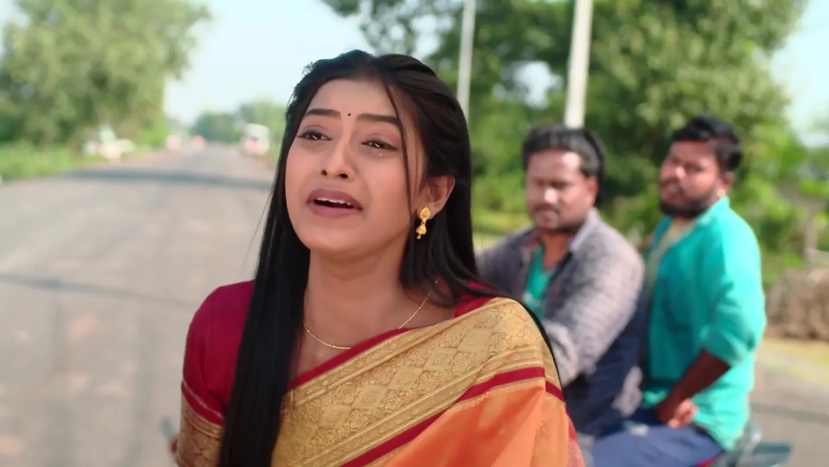 Amma Tries to Save Smruti - Bhagya Rekha 