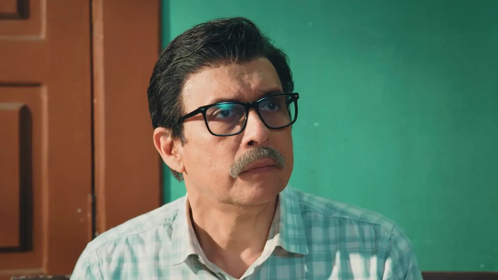 Shriniwas Gets Stuck at the Police Station 15th November 2025 Webisode