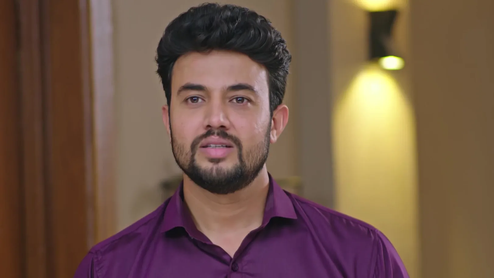 Suresh Instigates the Company's Owner against Aditya - Paaru 