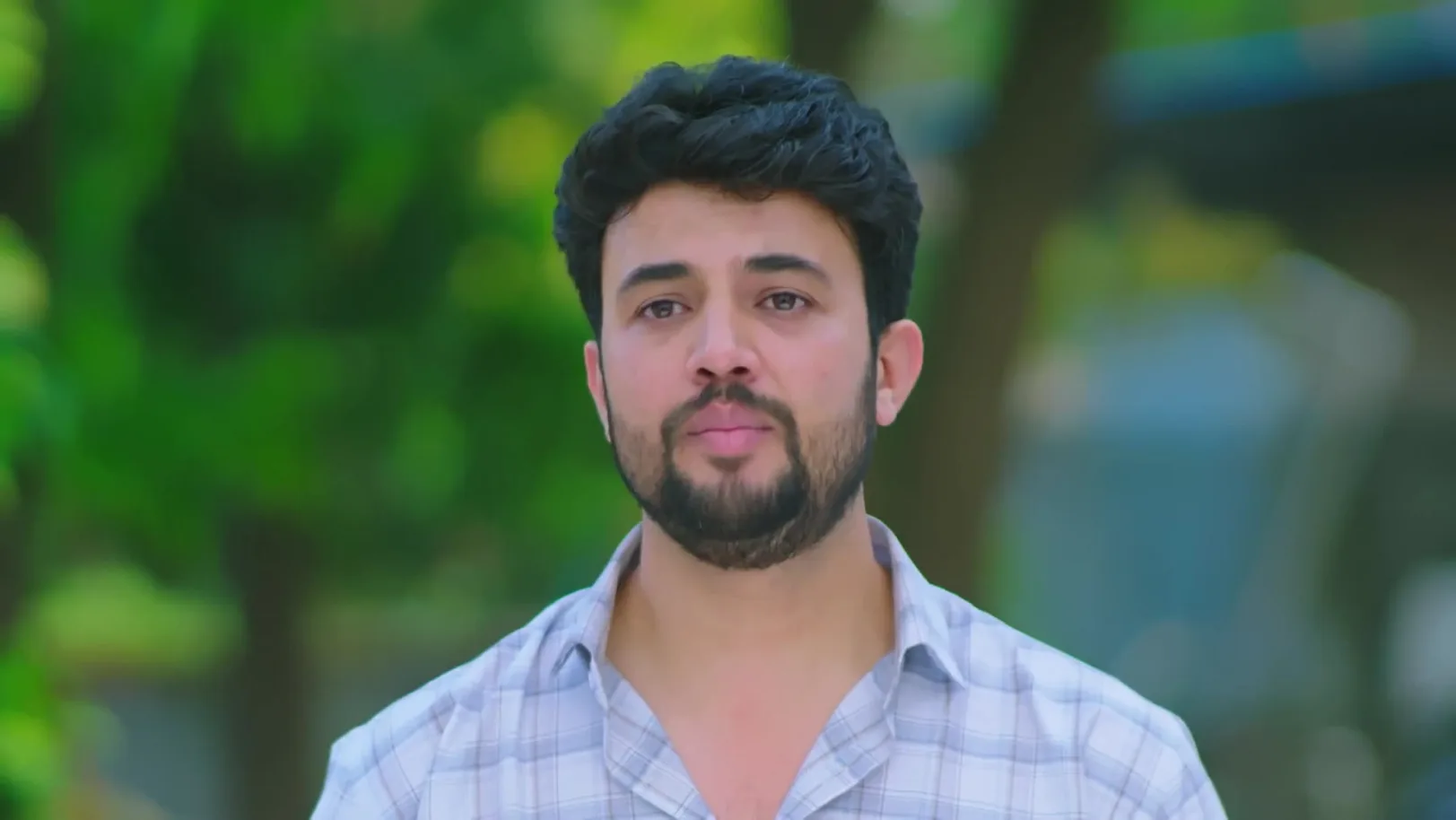 Pritam Gives Aditya the Address of Aaji’s Son - Paaru 