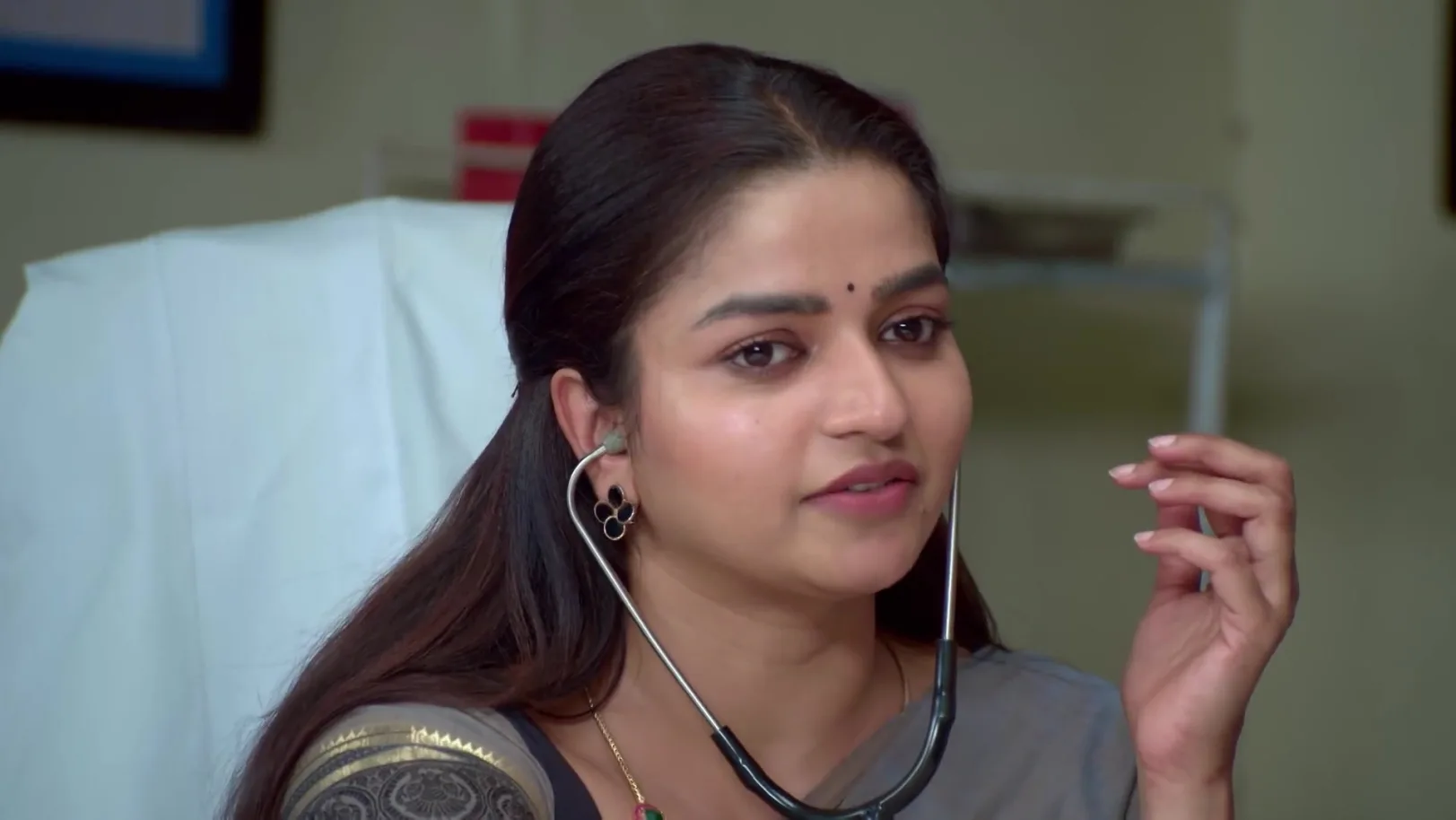 Soundirapandi Causes a Commotion 11th November 2025 Webisode