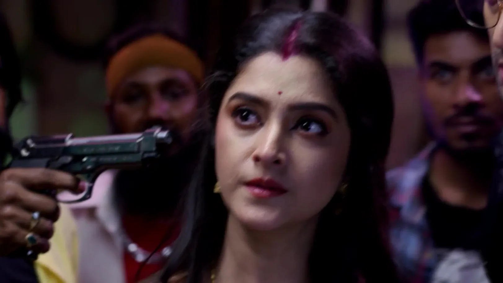 Chandra Tries to Slap Aniket - Mana Rahigala Tumarithare 