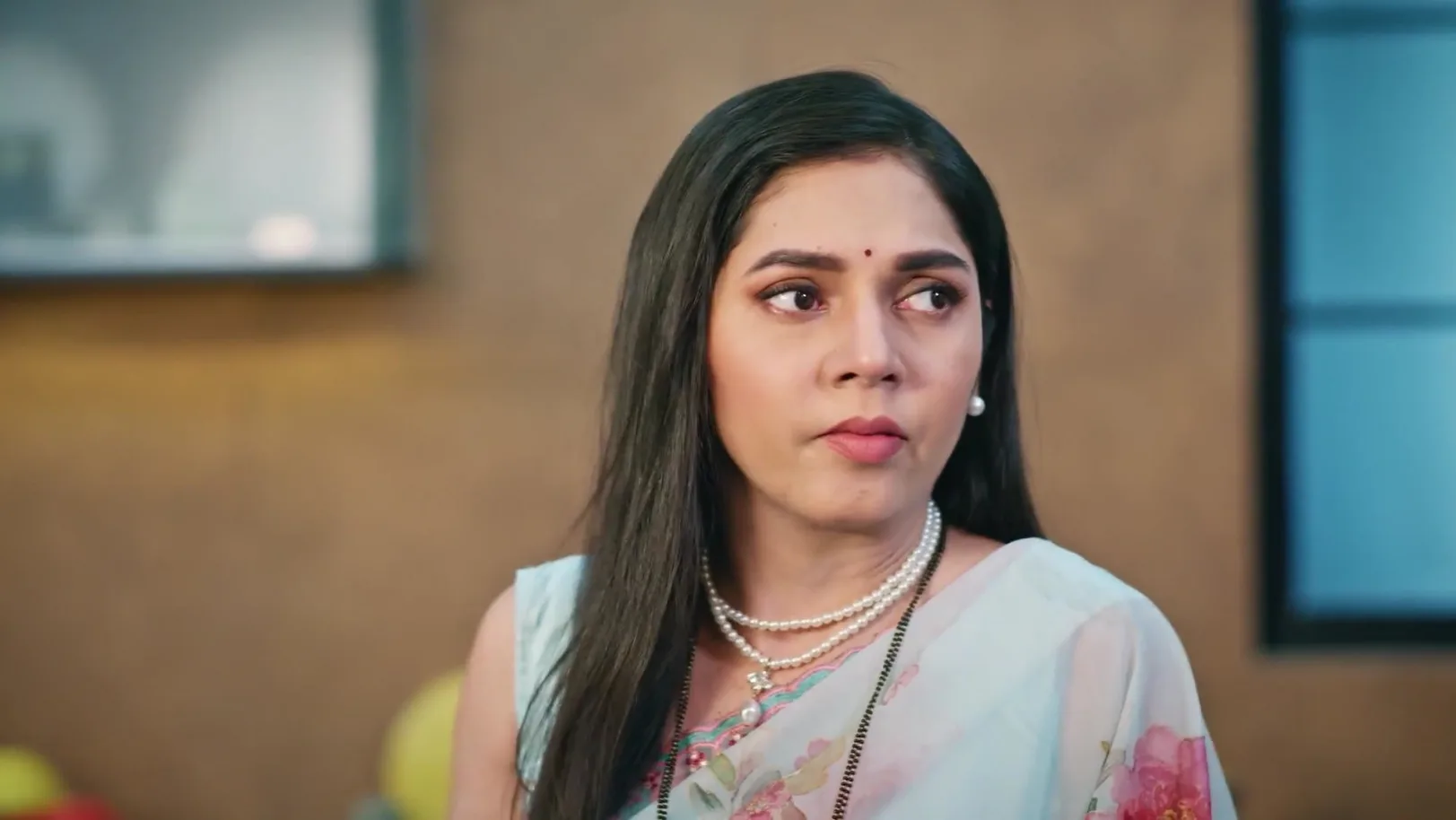 Hrishi Confronts Rohit about Radhika - Kamali Hrishi Confronts Rohit about Radhika - Kamali