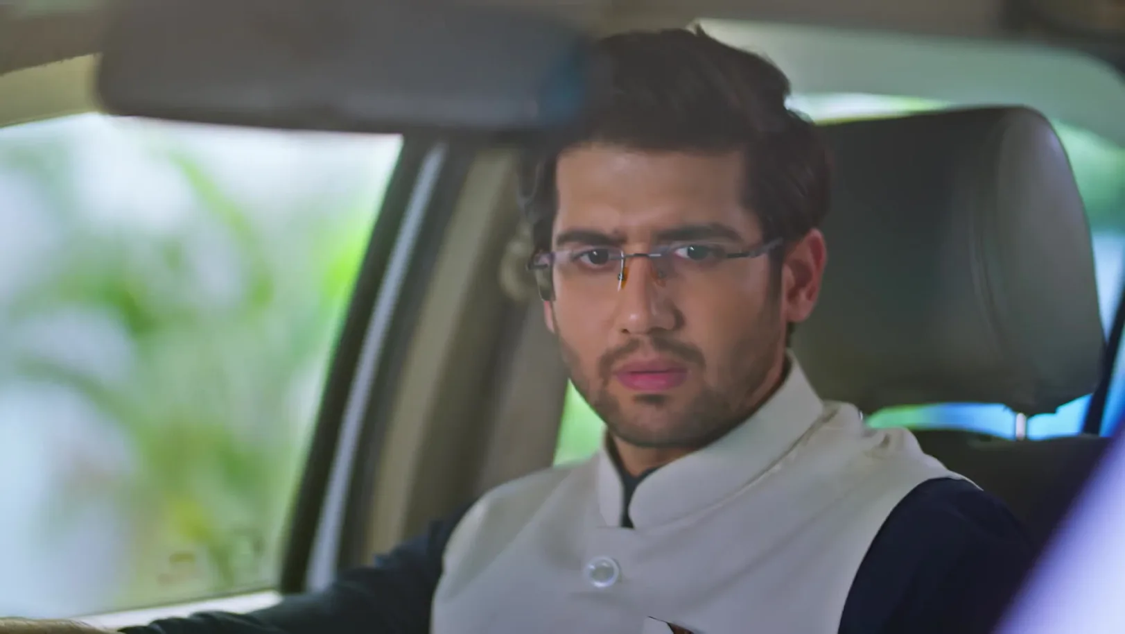 Atharva Asks Ajit about Meera - Tula Japnar Aahe 