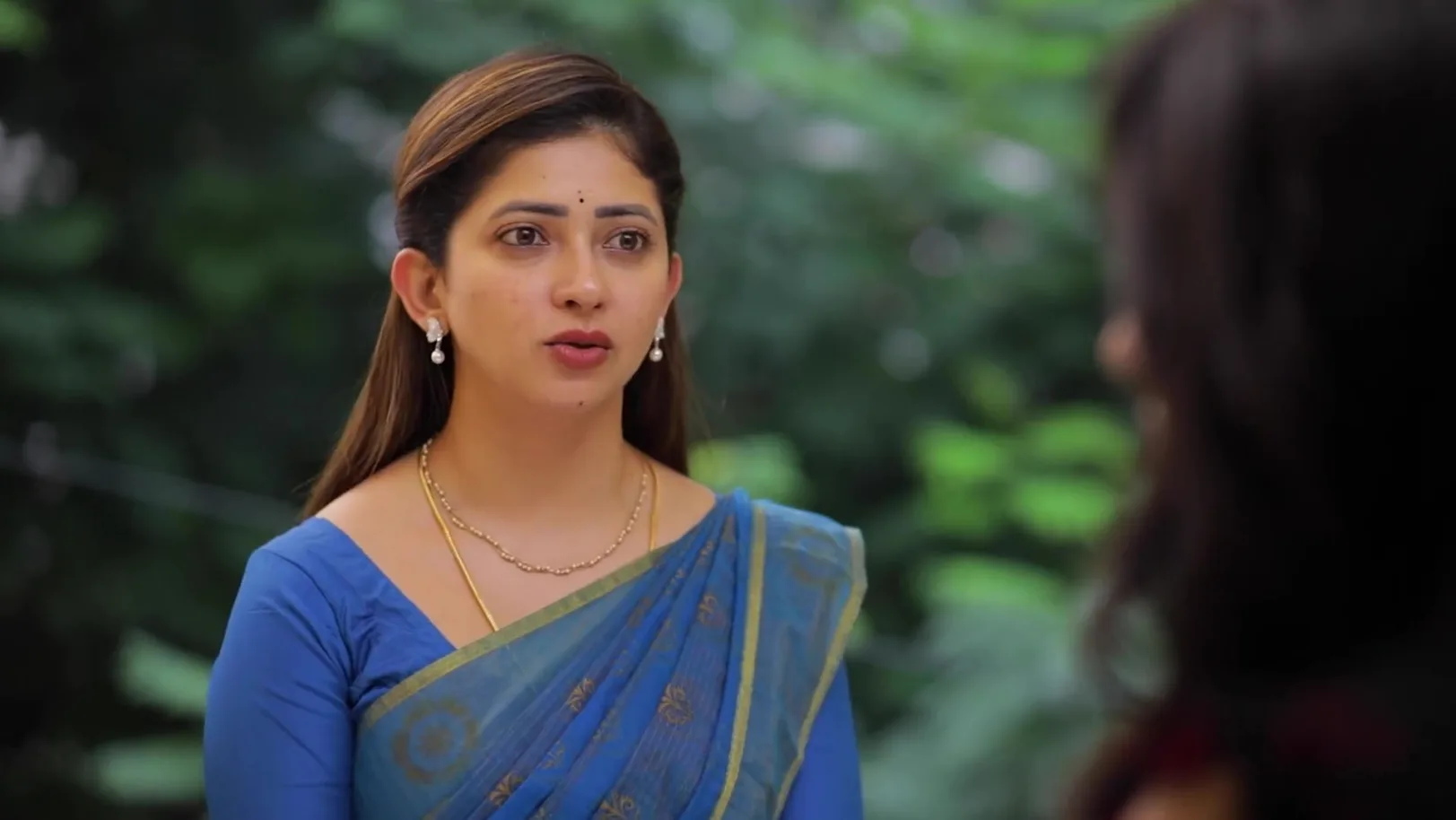 Bharathi Mocks Mithra - Idhayam Bharathi Mocks Mithra - Idhayam