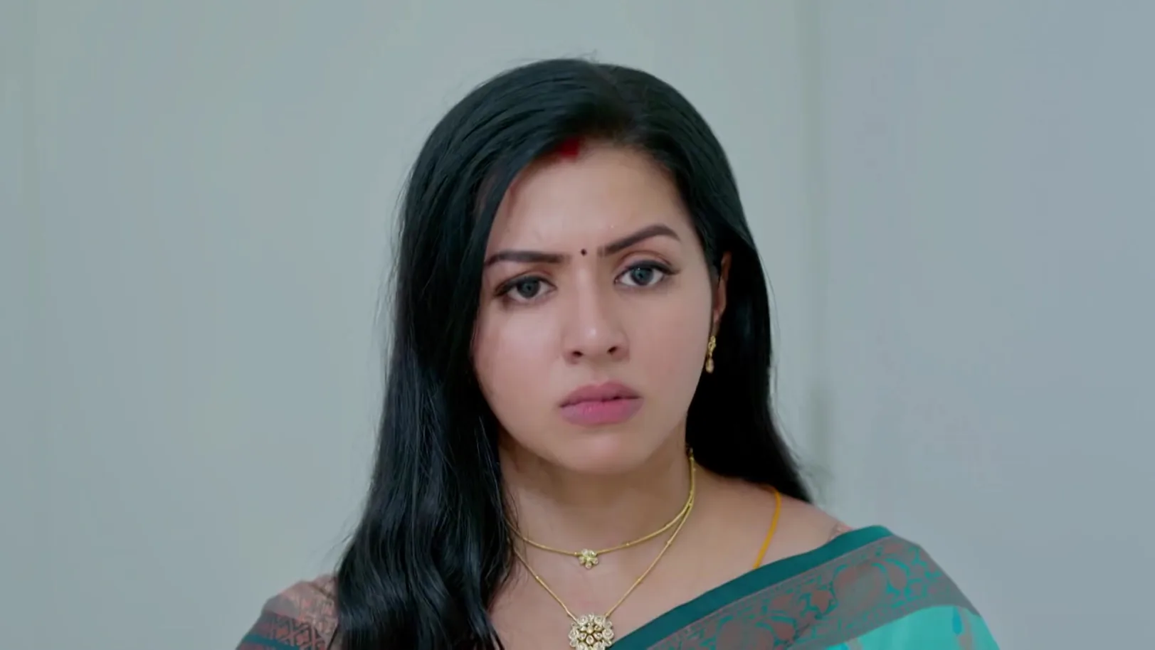 Gadha Asks Sithara to Summon Krishna 19th November 2025 Webisode Gadha Asks Sithara to Summon Krishna 19th November 2025 Webisode